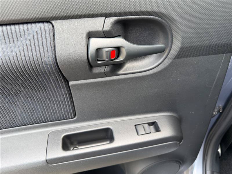Used 2011 Scion xB FWD image 35