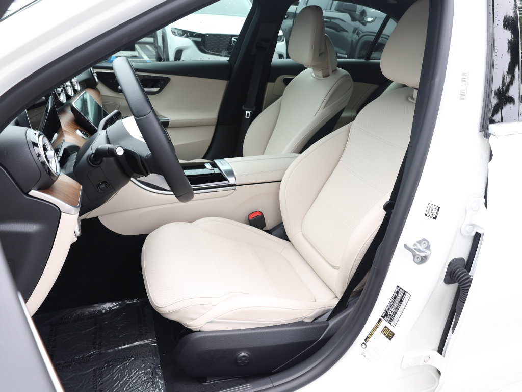 Used 2023 Mercedes-Benz C 300 Sedan image 18