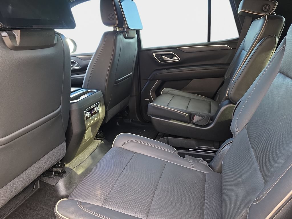 Used 2021 GMC Yukon SLT w/ SLT Luxury Plus Package AWD/4WD image 18
