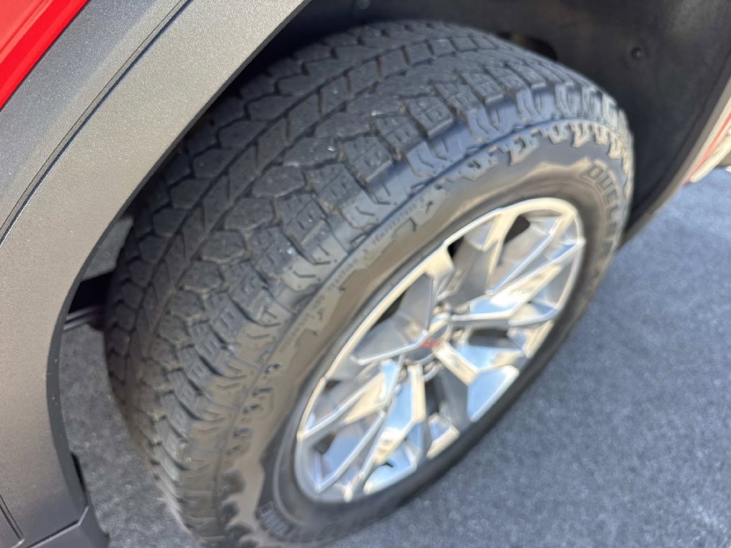 Used 2019 GMC Sierra 1500 SLT w/ SLT Premium Package AWD/4WD image 15