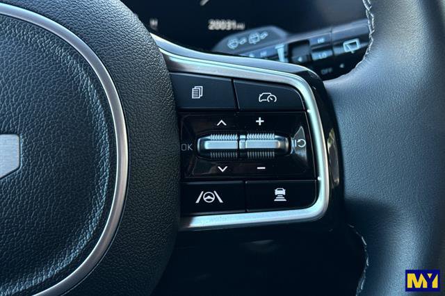 Used 2024 Kia Sorento SX image 29