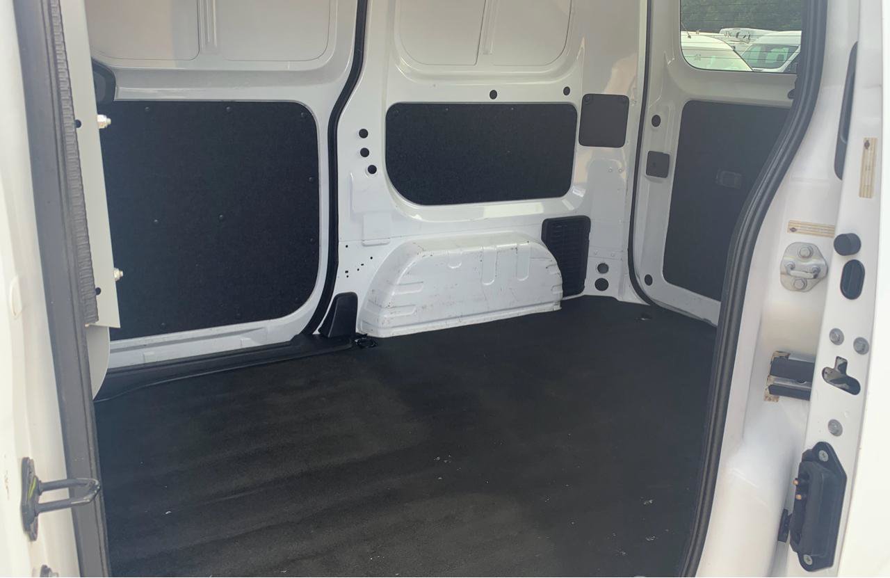 Used 2015 Nissan NV200 SV w/ Technology Package FWD image 28