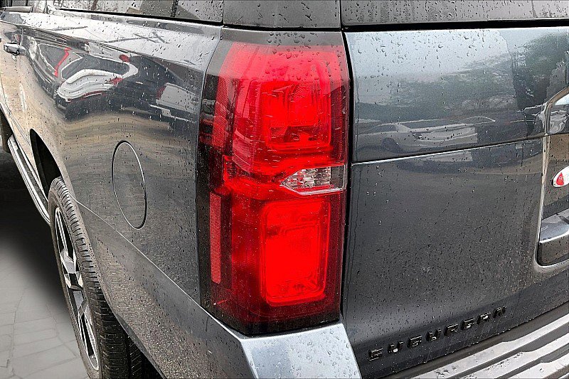 Used 2019 Chevrolet Suburban Premier w/ RST 6.2L Performance Edition RWD image 29