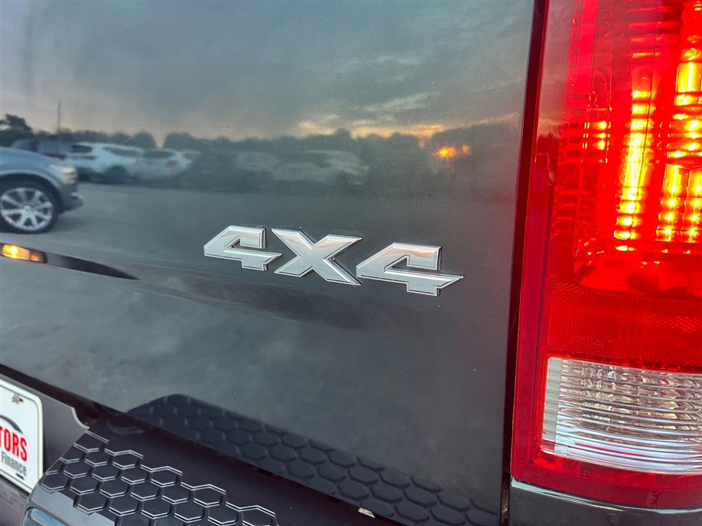 Used 2011 RAM 1500 Sport image 21