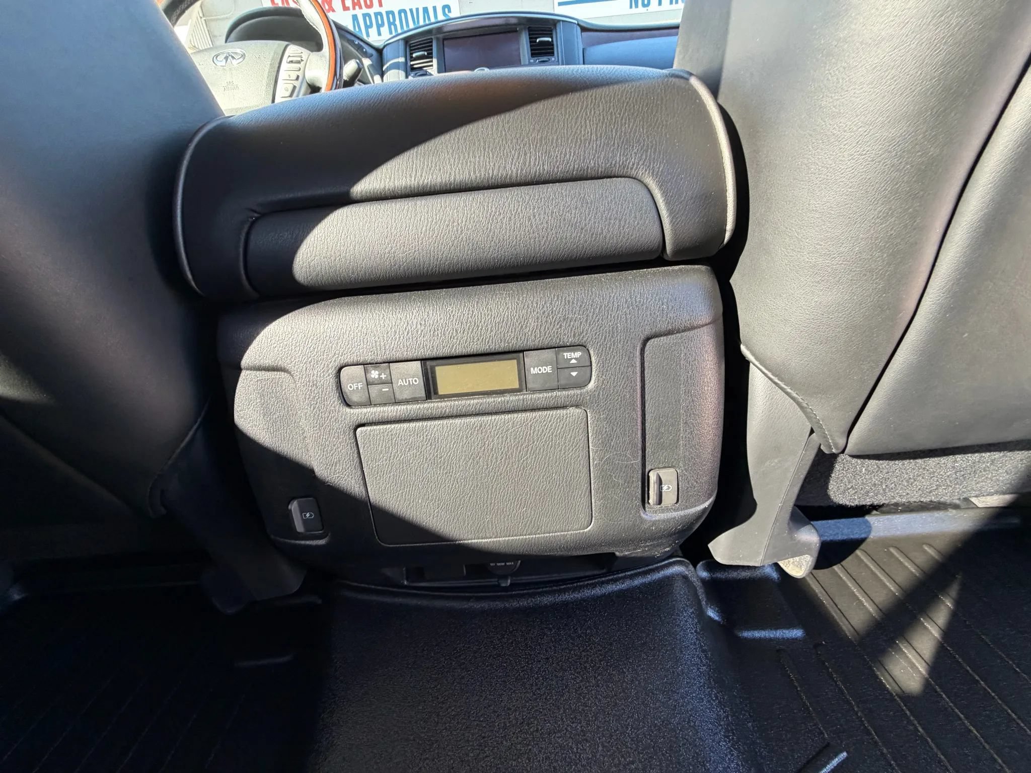 Used 2018 INFINITI QX80 4WD w/ Driver Assistance Package image 18