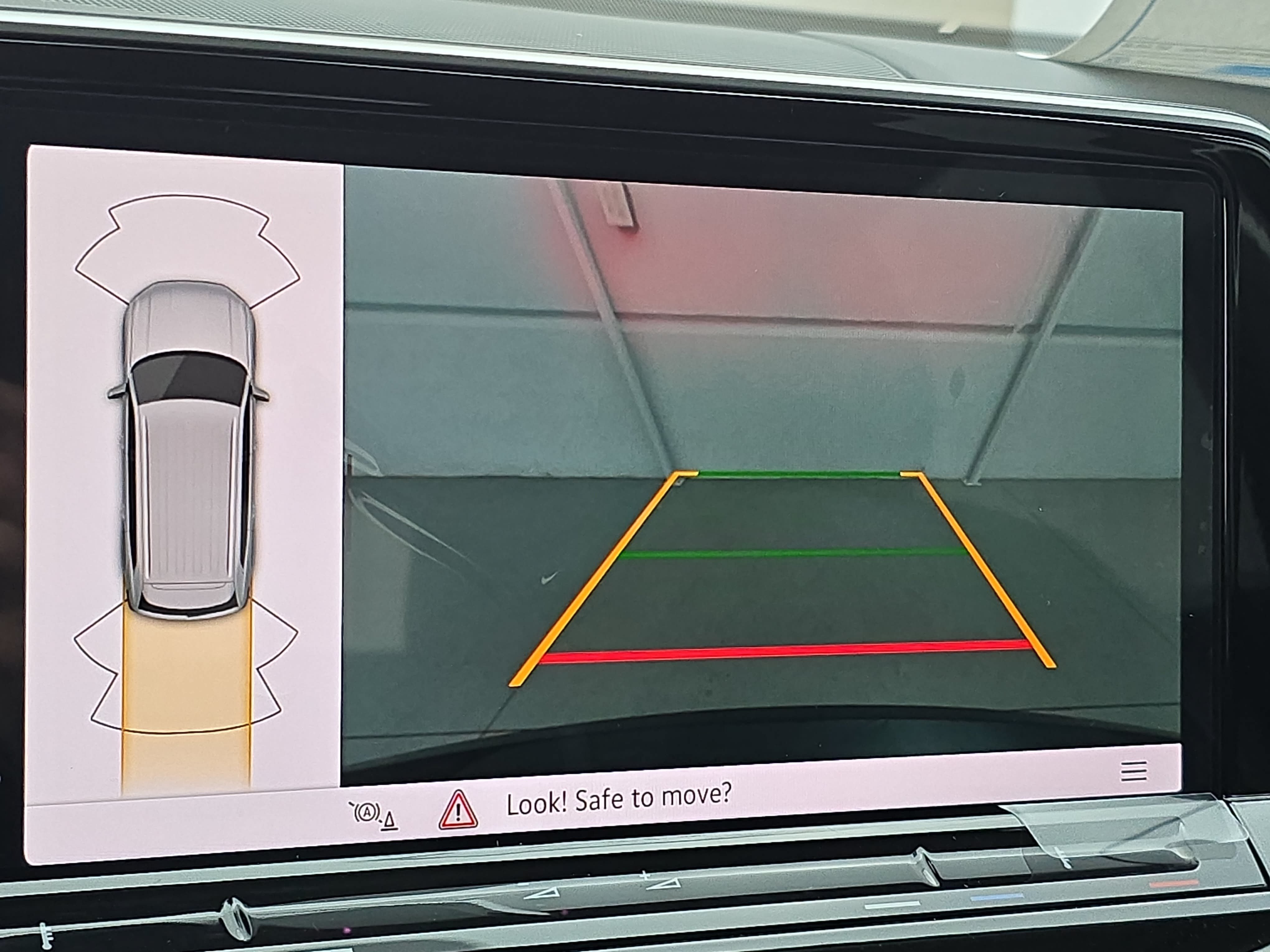New 2026 Volkswagen Atlas SE FWD image 24