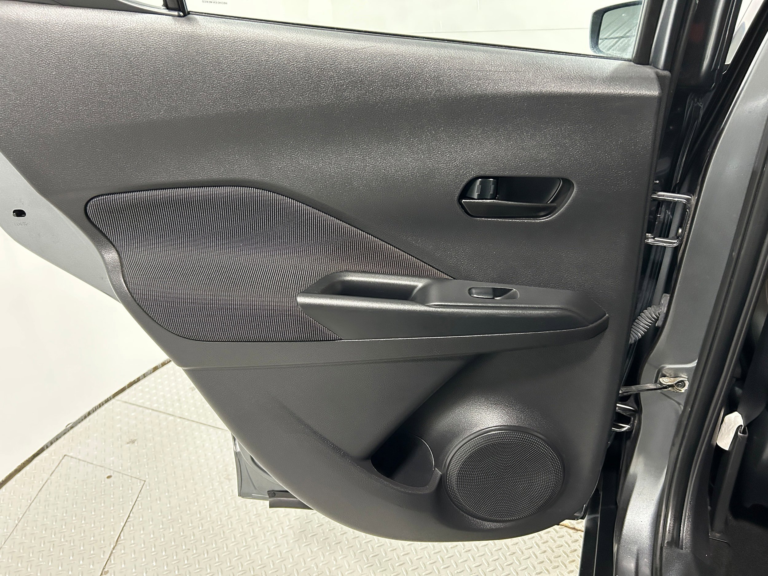 Used 2020 Nissan Kicks S FWD image 25