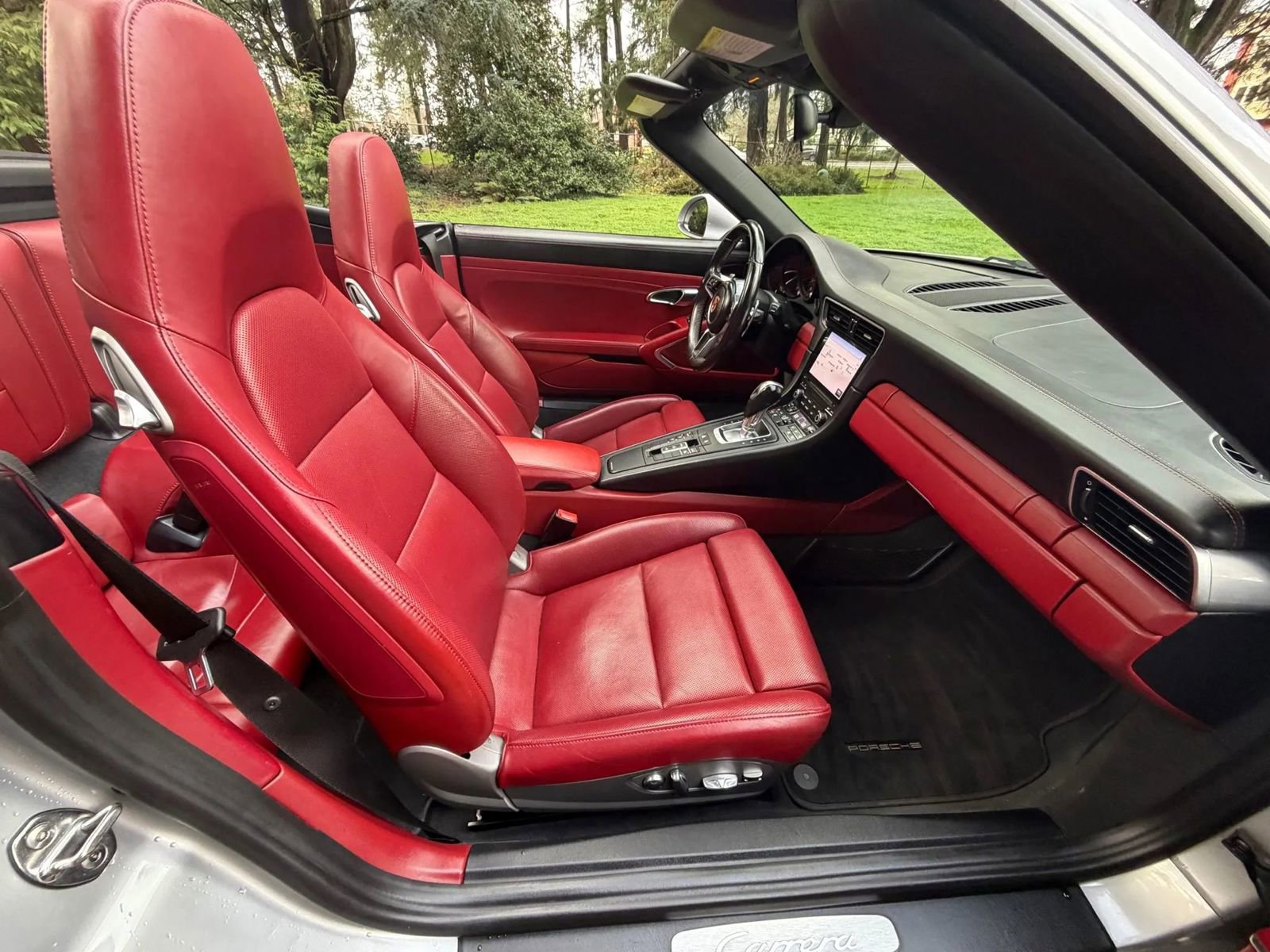 Used 2017 Porsche 911 Carrera image 11