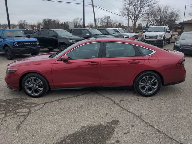 Used 2023 Honda Accord EX image 2