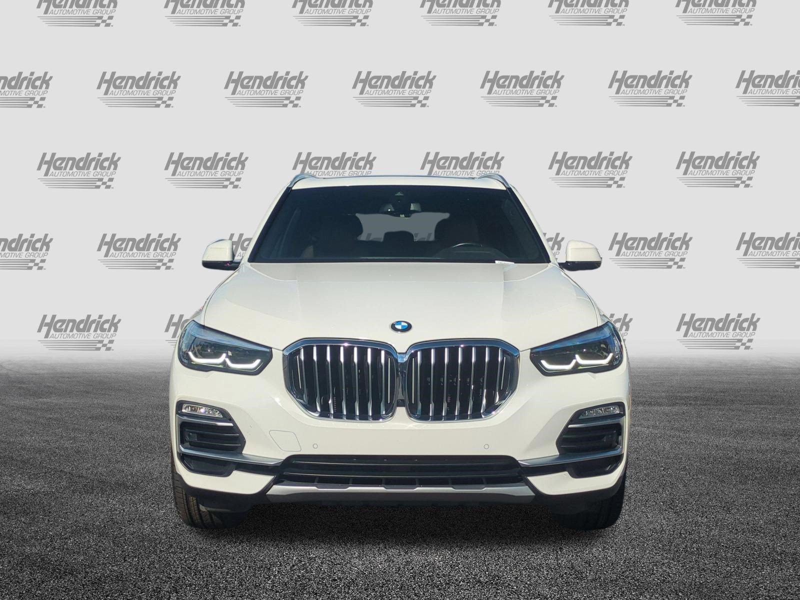 Used 2019 BMW X5 xDrive40i w/ Convenience Package AWD/4WD image 3