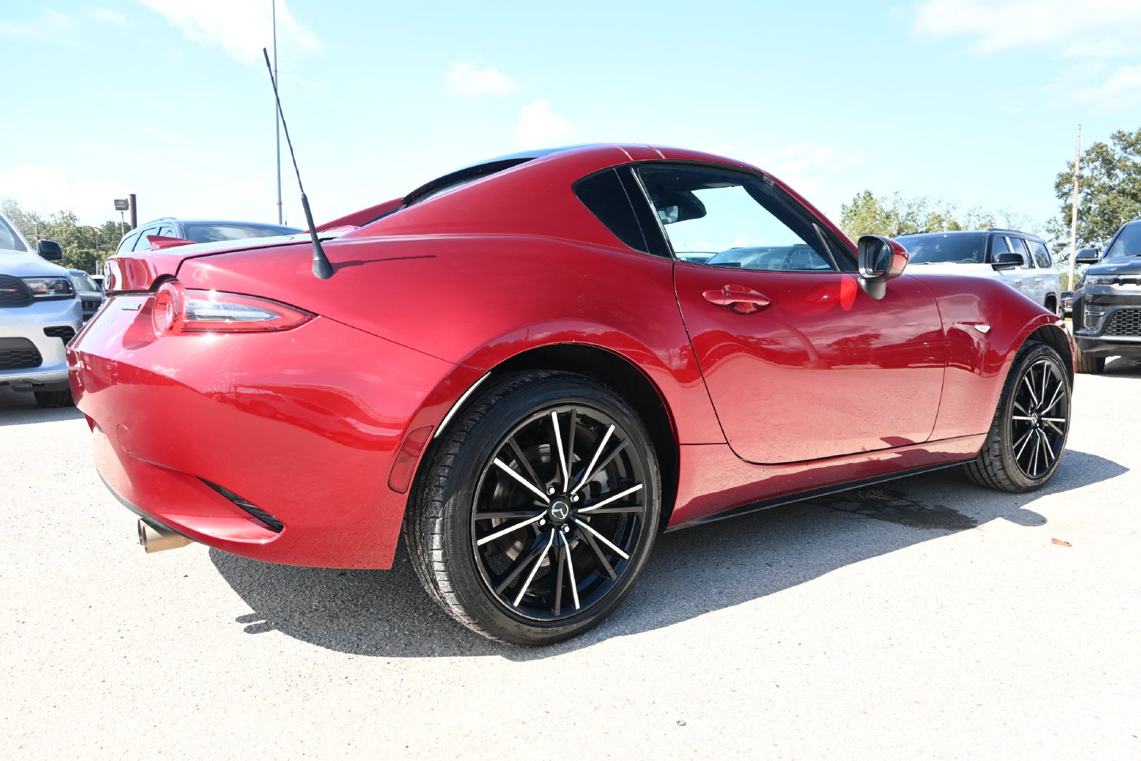 Used 2024 MAZDA MX-5 Miata RF Grand Touring RWD image 2