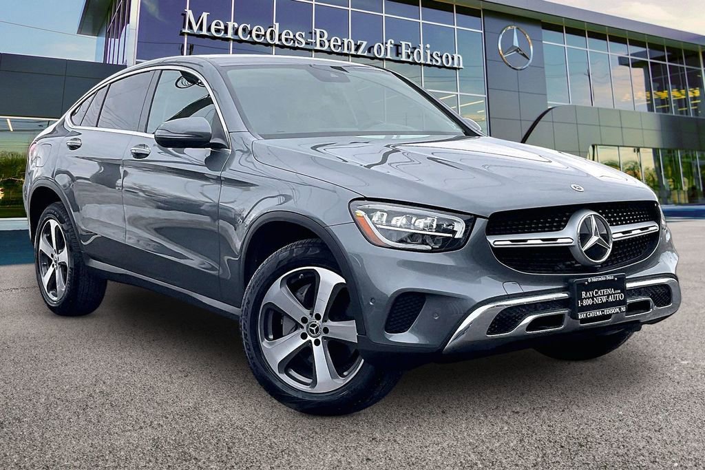 Certified 2022 Mercedes-Benz GLC 300 4MATIC Coupe image 1