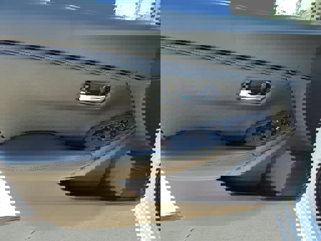 Used 2024 Nissan Sentra SV image 12