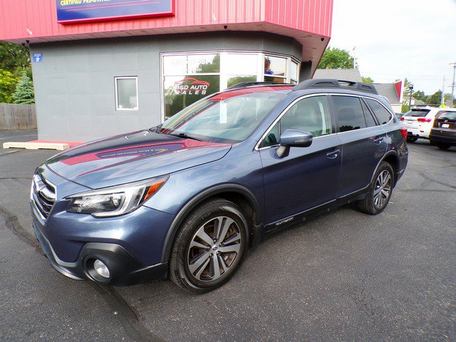 Used 2018 Subaru Outback 2.5i Limited AWD/4WD image 1
