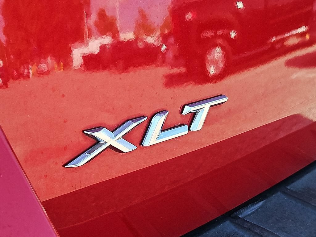 Used 2022 Ford Explorer XLT RWD image 32