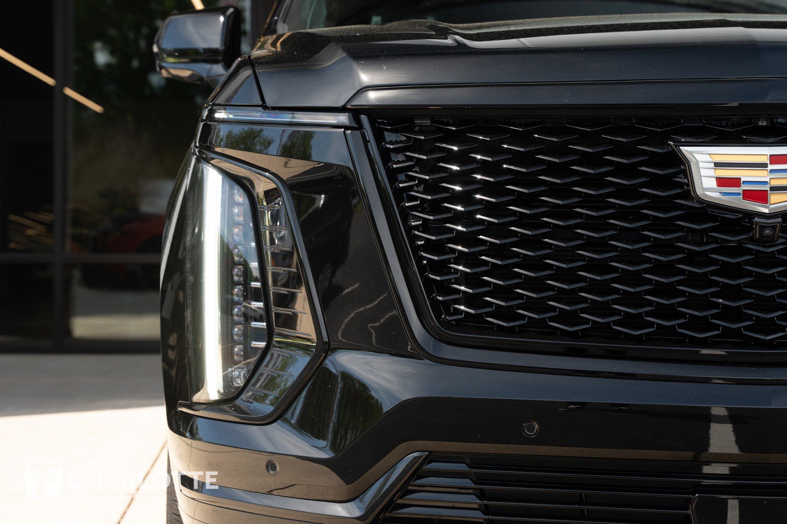 Used 2025 Cadillac Escalade Sport Platinum w/ LPO, Floor Liner Package AWD/4WD image 3