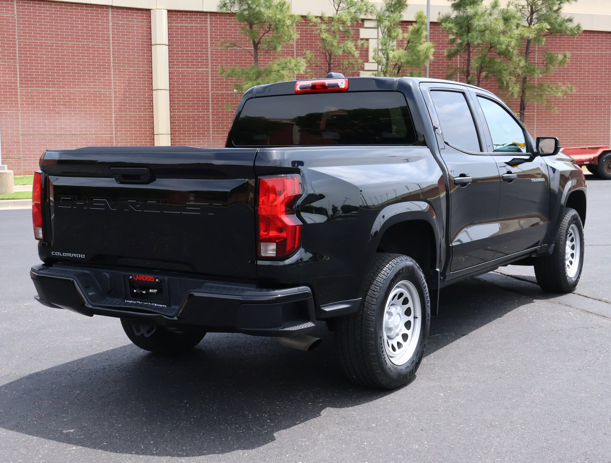 Used 2024 Chevrolet Colorado W/T RWD image 23