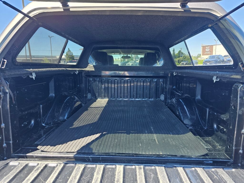 Used 2010 Ford F150 XLT RWD image 15