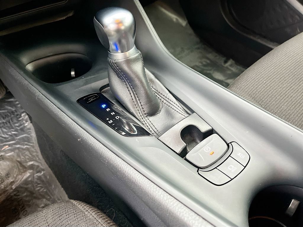 Used 2019 Toyota C-HR LE FWD image 16