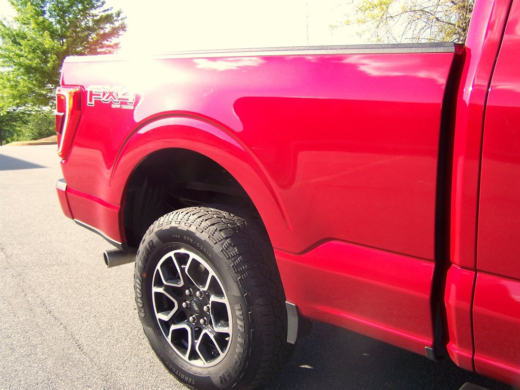 Used 2022 Ford F150 XLT w/ Equipment Group 302A High AWD/4WD image 30