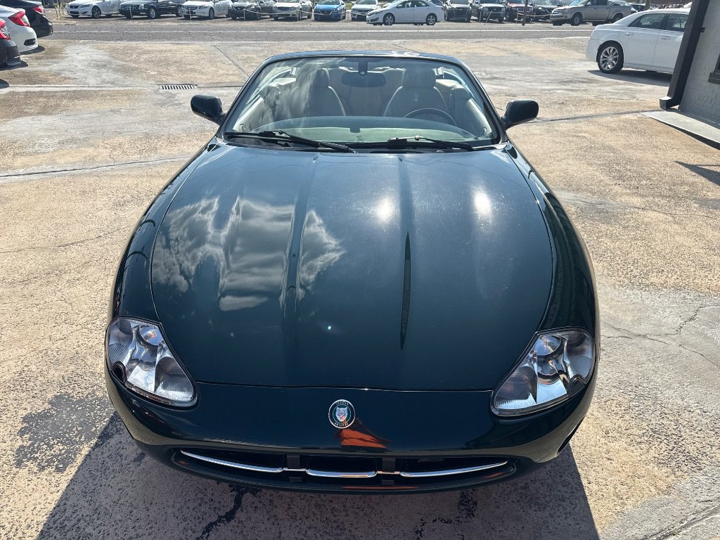 Used 2002 Jaguar XK8 Convertible image 18