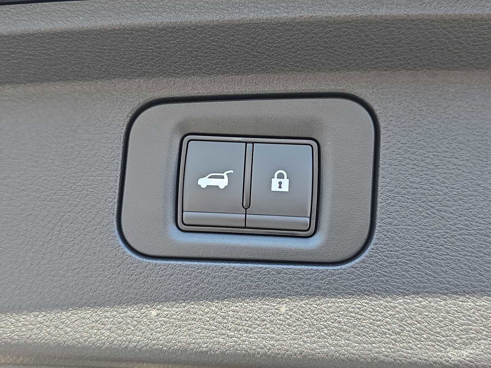 Certified 2025 INFINITI QX80 Sensory image 29