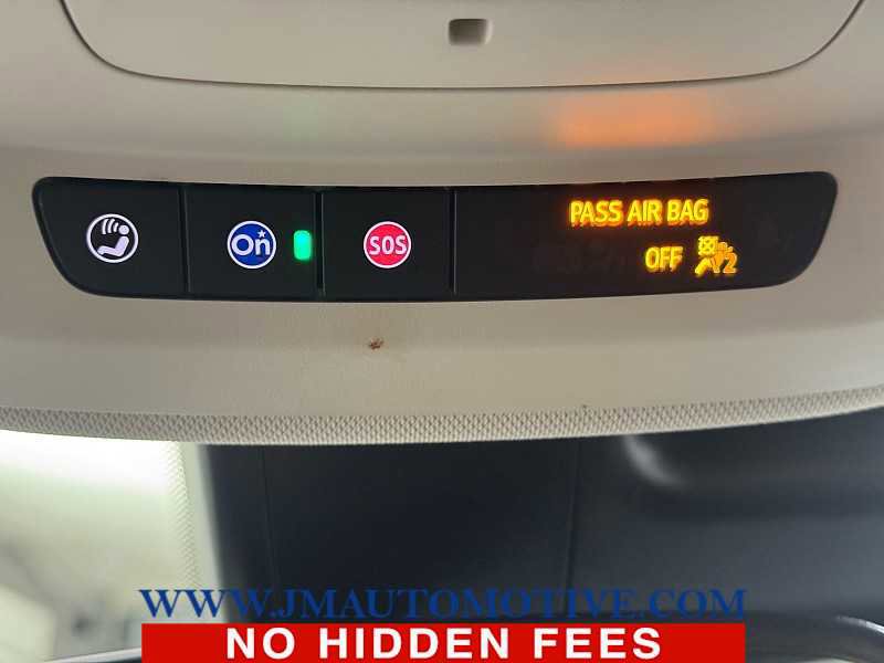 Used 2023 Buick Envision Essence w/ Sport Touring Package image 39