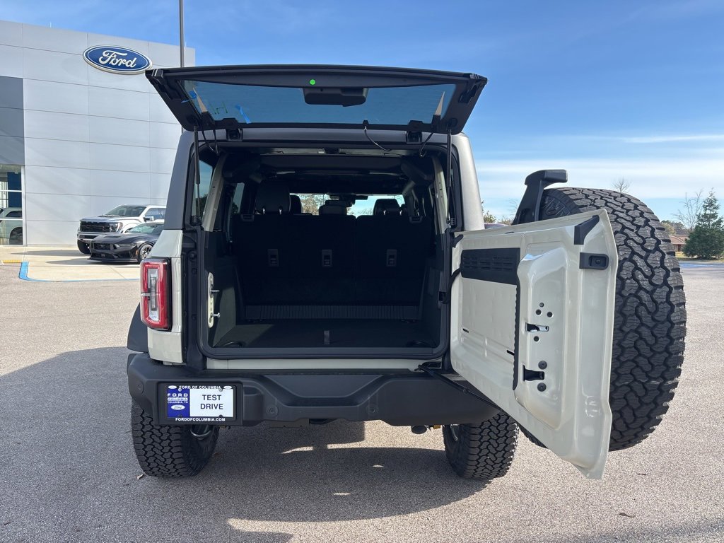 New 2025 Ford Bronco Outer Banks w/ Sasquatch Package image 8