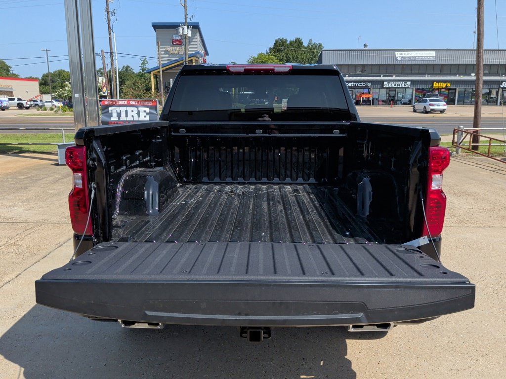 New 2026 Chevrolet Silverado 1500 Custom Trail Boss w/ LPO, Dark Essentials Package AWD/4WD image 28