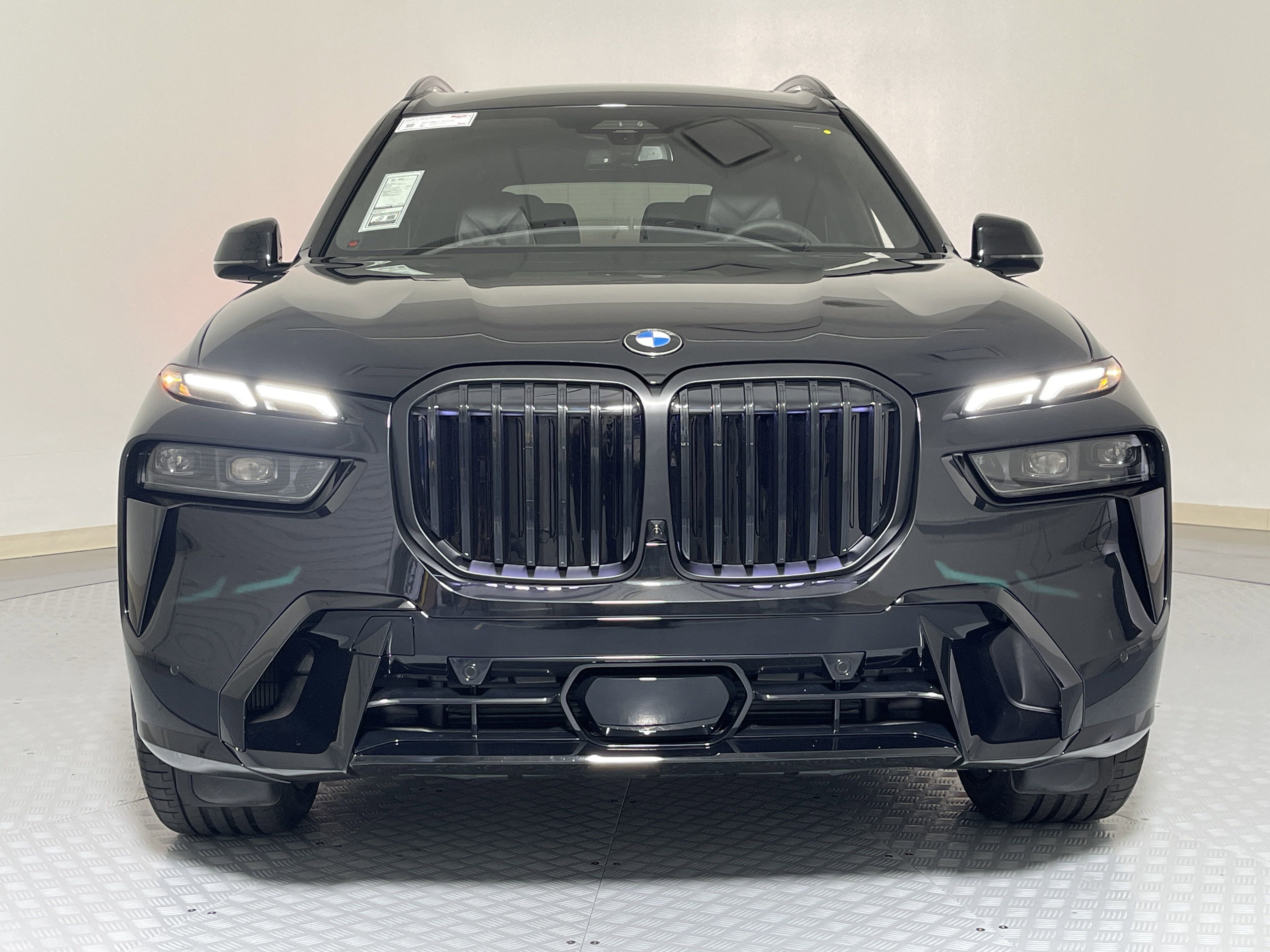 New 2026 BMW X7 xDrive40i w/ M Sport Package image 2