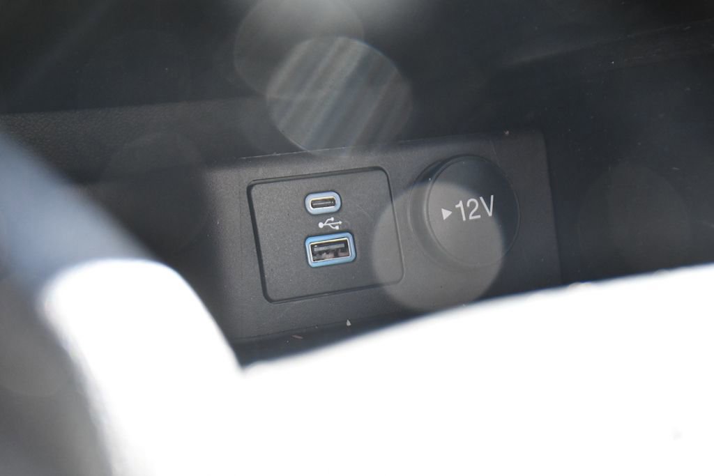 Used 2022 Ford Escape SE w/ SE Sport Appearance Package AWD/4WD image 29