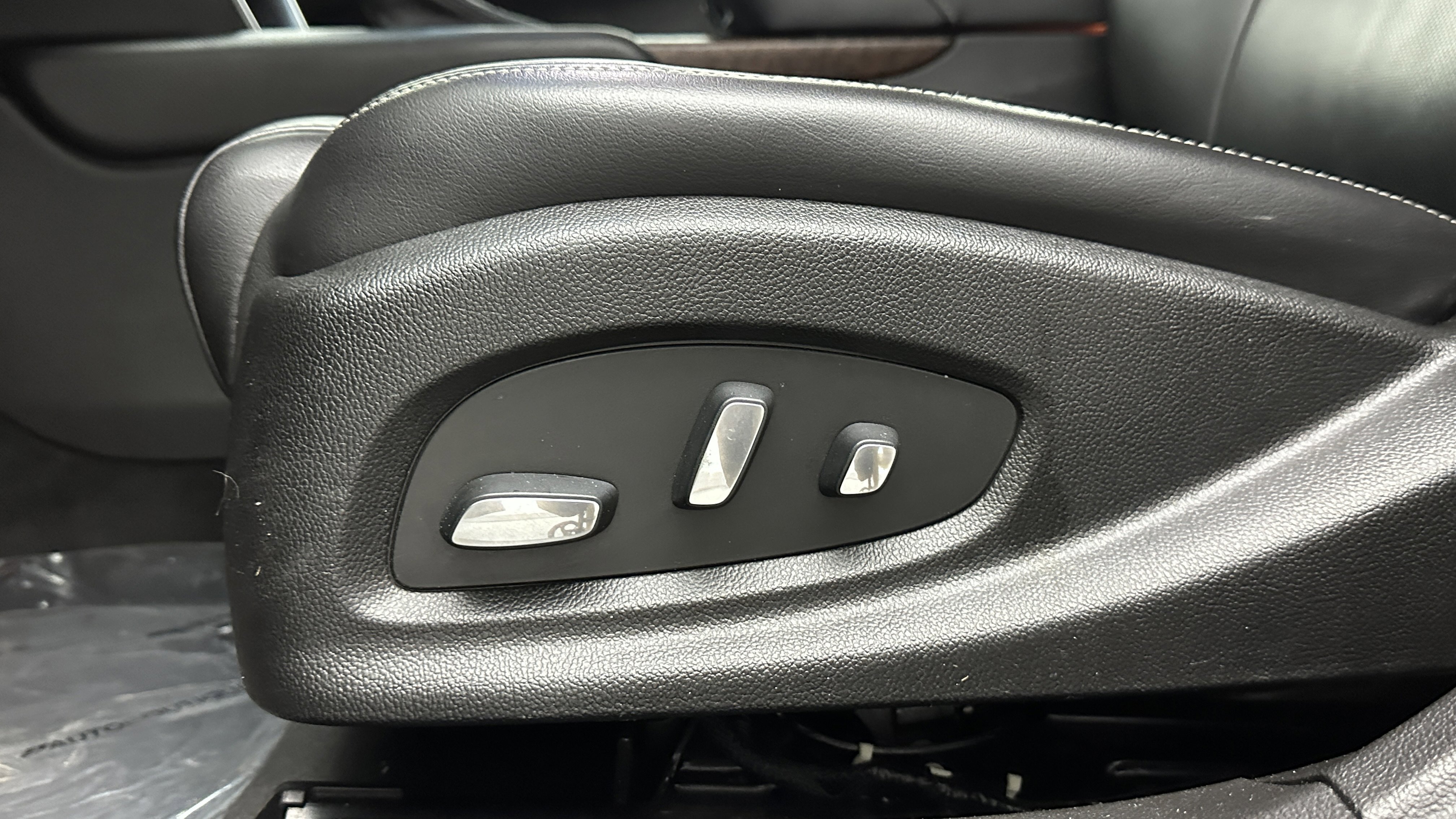 Used 2019 Cadillac XTS Luxury image 13