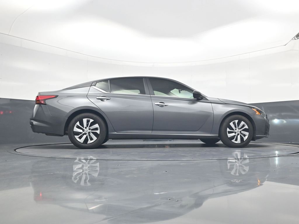 Used 2025 Nissan Altima 2.5 S image 24
