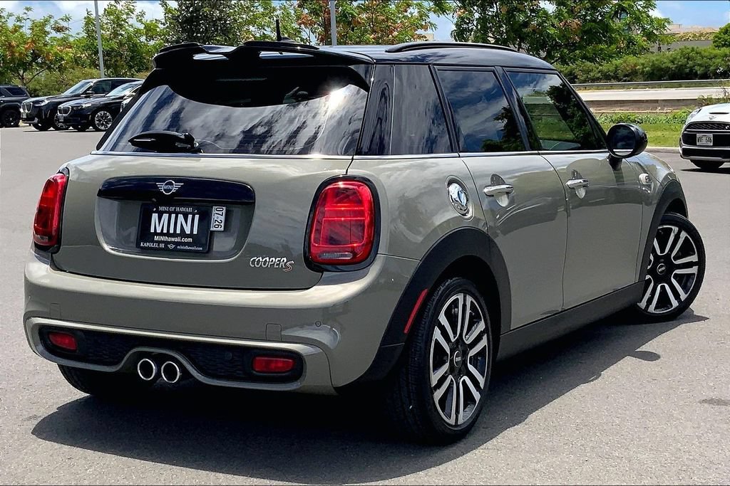 Used 2019 MINI Cooper S w/ Signature Upholstery Package FWD image 11