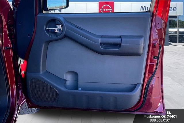 Used 2014 Nissan Xterra S image 23