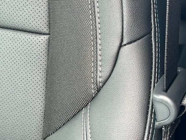 New 2026 Chevrolet Equinox EV LT AWD/4WD image 11