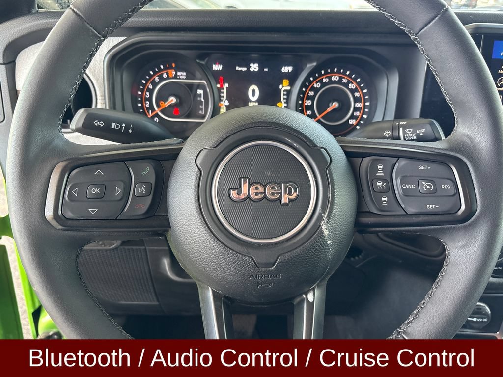 Used 2025 Jeep Gladiator Sport AWD/4WD image 16