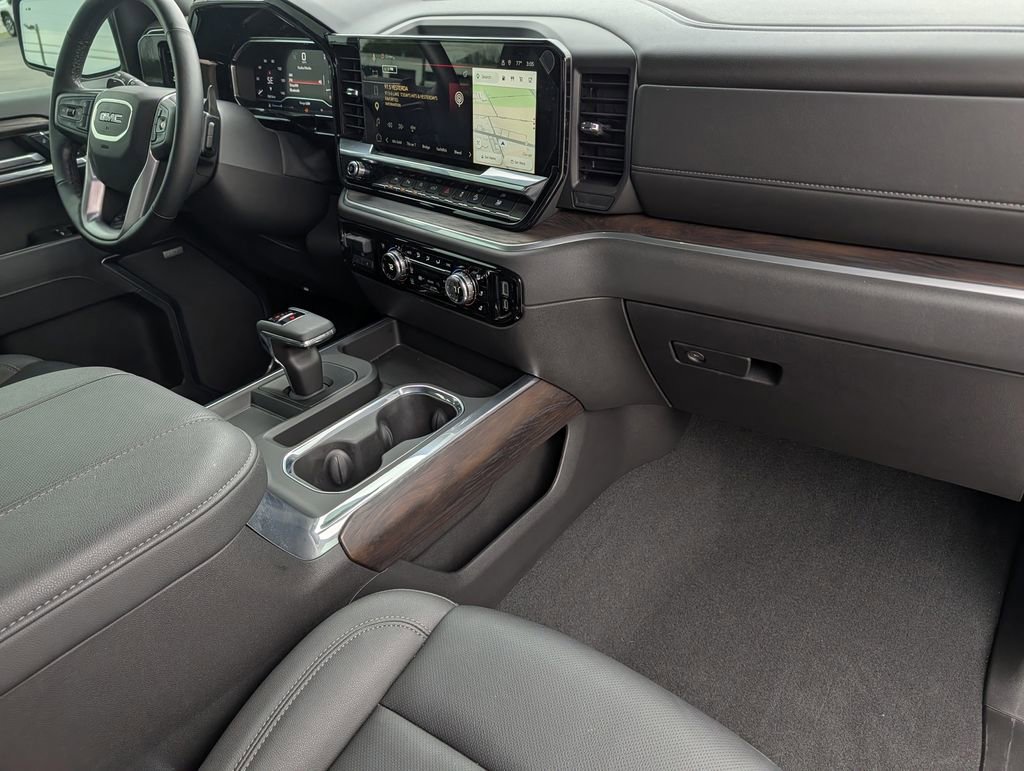 Used 2025 GMC Sierra 1500 SLT image 33