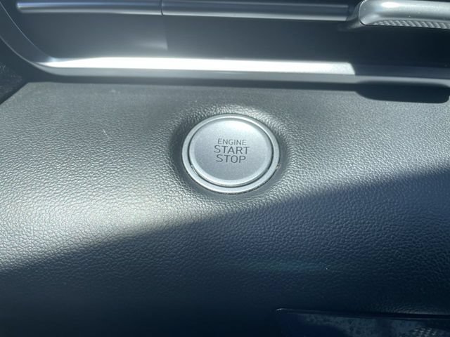 Used 2023 Hyundai Elantra SEL w/ Cargo Package FWD image 16