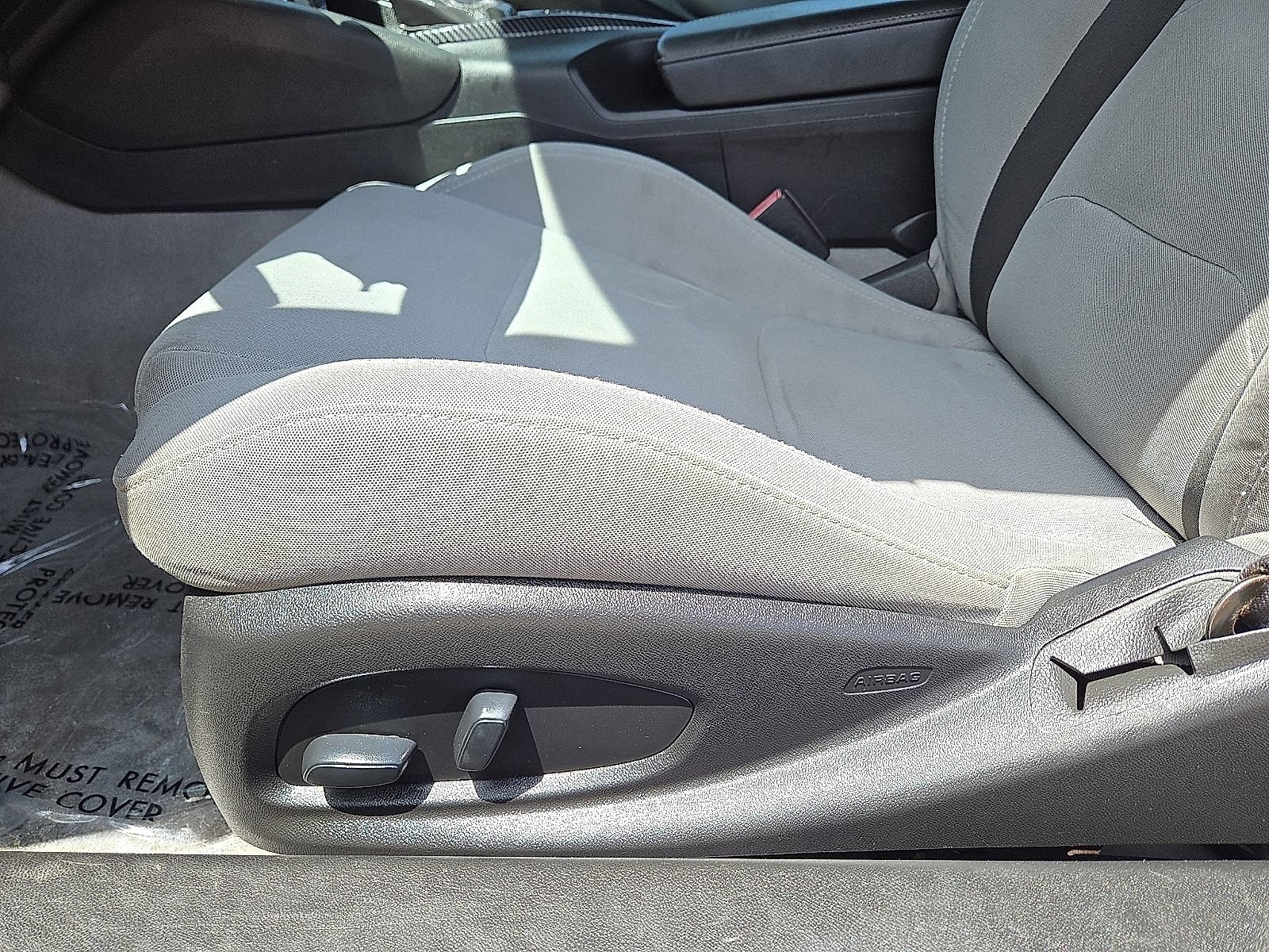 Used 2020 Chevrolet Camaro LT RWD image 18