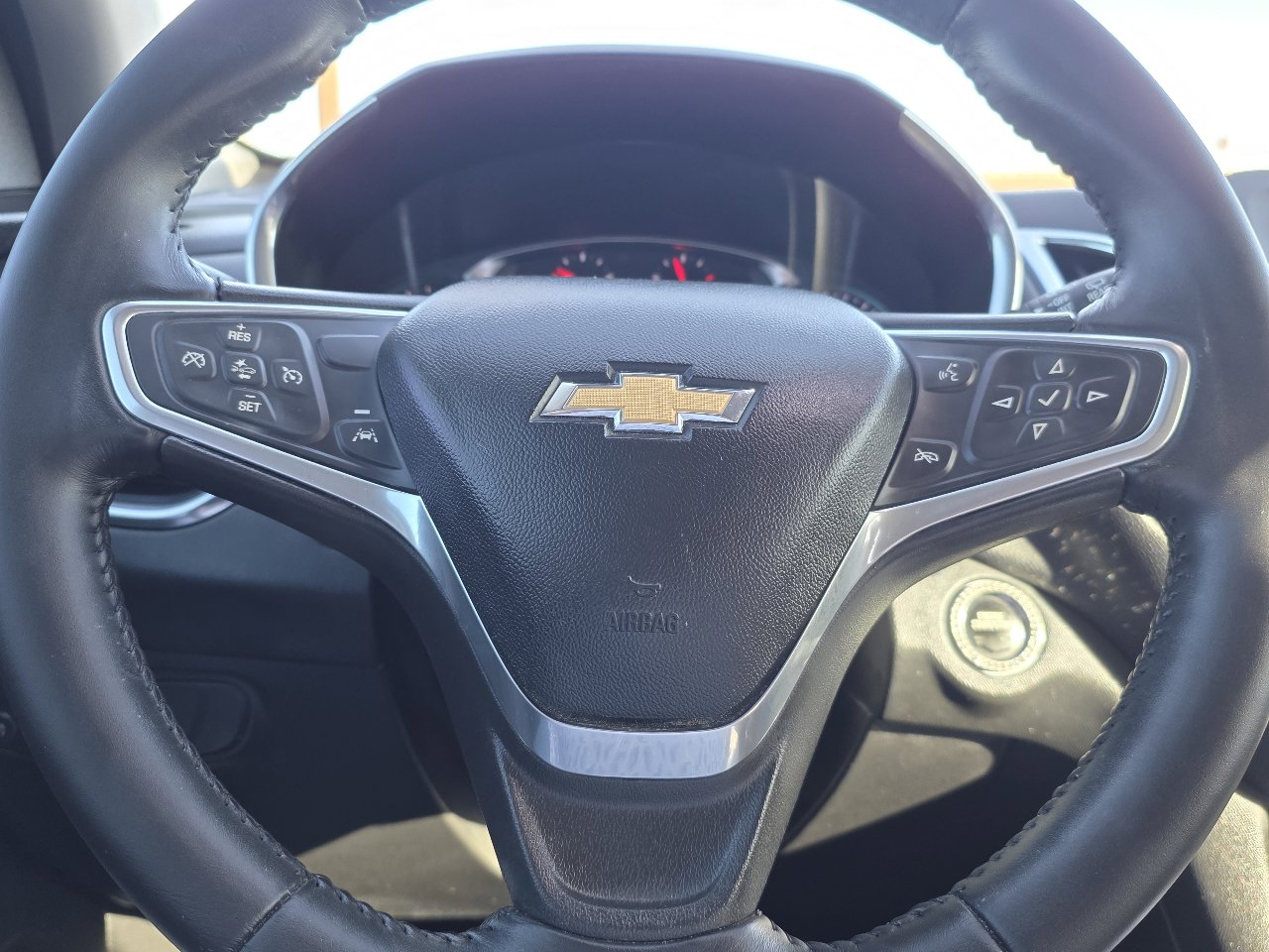 Used 2022 Chevrolet Equinox LT image 23