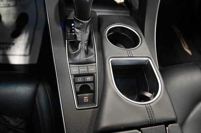 Used 2020 Toyota Avalon XSE w/ All Weather Liner Package image 19