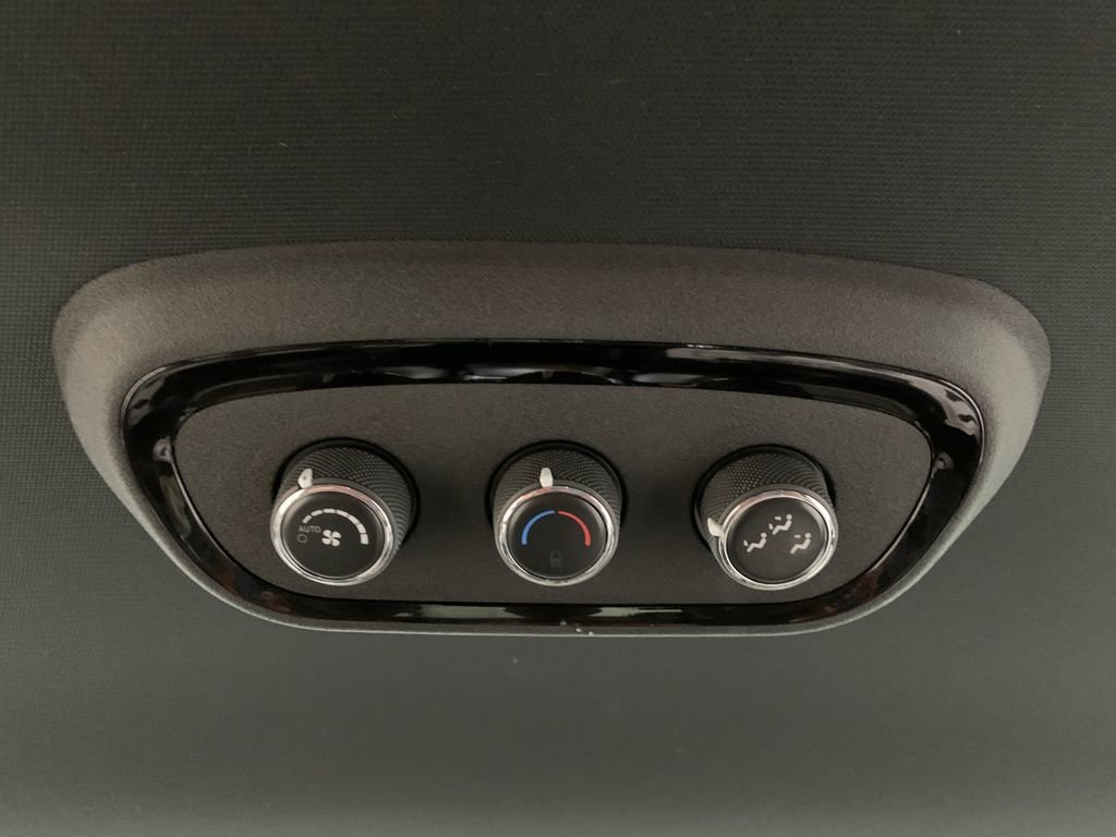 Used 2021 Dodge Durango GT image 18