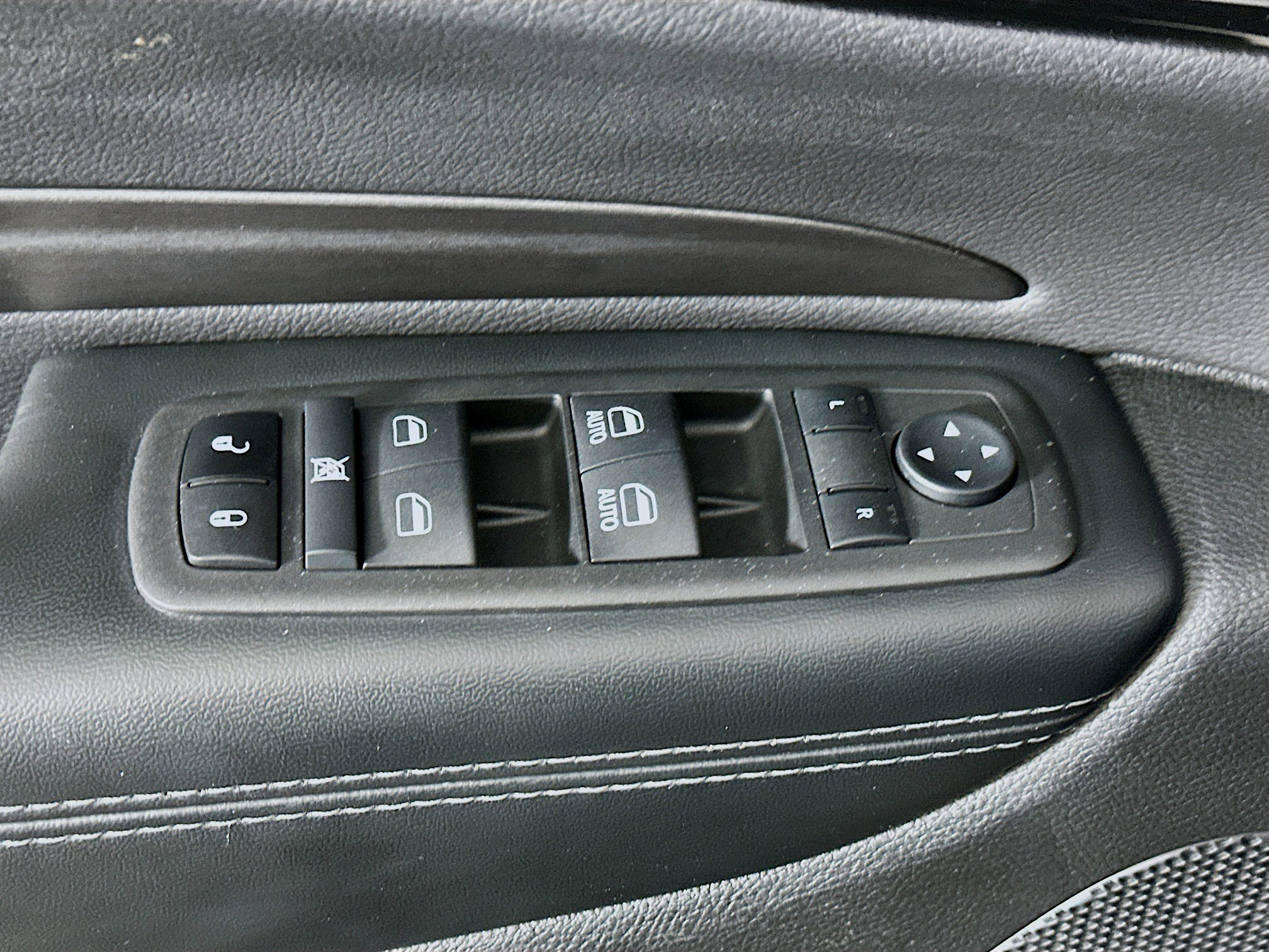 Used 2024 Dodge Durango SXT image 15