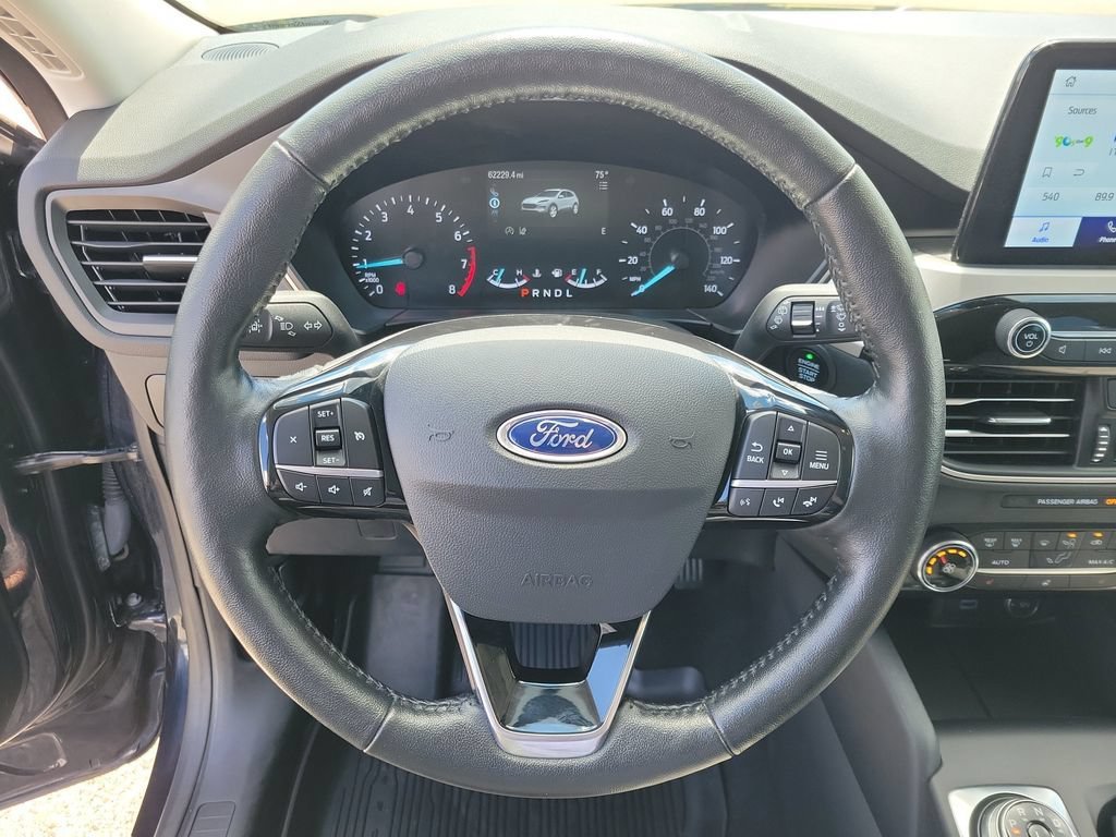 Used 2021 Ford Escape SE w/ Cold Weather Package FWD image 21