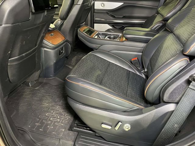 Used 2025 Lincoln Navigator Black Label image 20