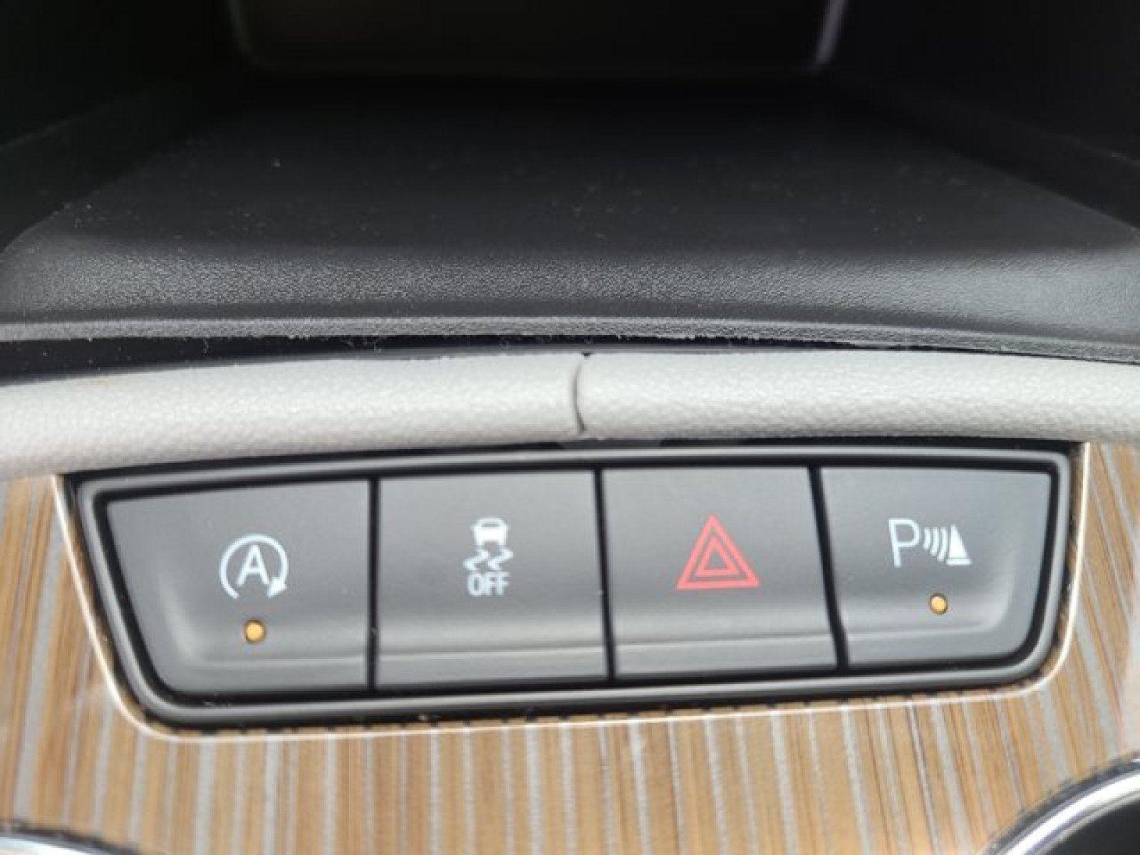 Used 2023 GMC Acadia SLE w/ Driver Convenience Package AWD/4WD image 31