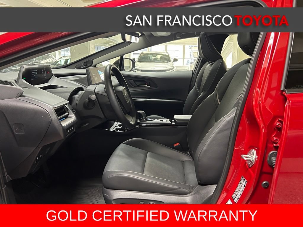 Used 2024 Toyota Prius Limited w/ Limited Premium Package FWD image 11