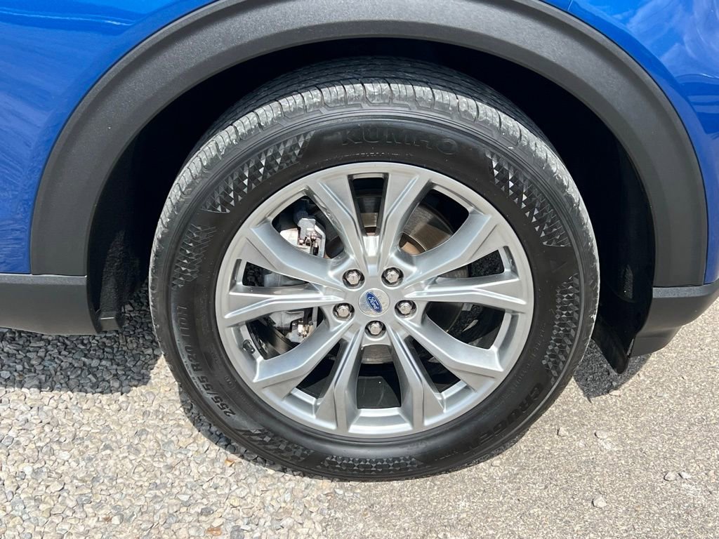 Used 2020 Ford Explorer XLT w/ Equipment Group 202A image 10