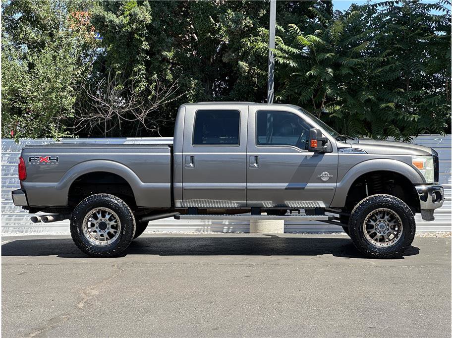Used 2011 Ford F250 Lariat w/ Lariat Ultimate Pkg AWD/4WD image 9